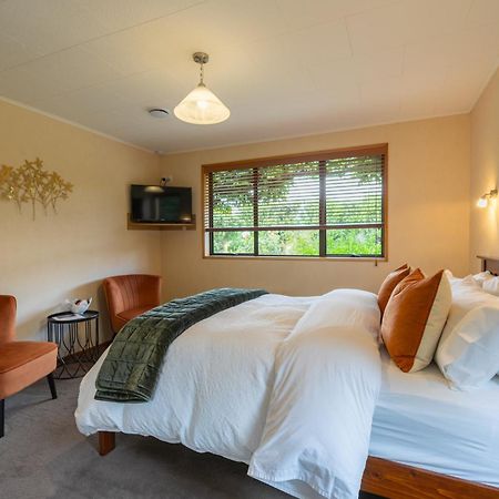 אגם טה אנאו Alpine Rock B&B מראה חיצוני תמונה