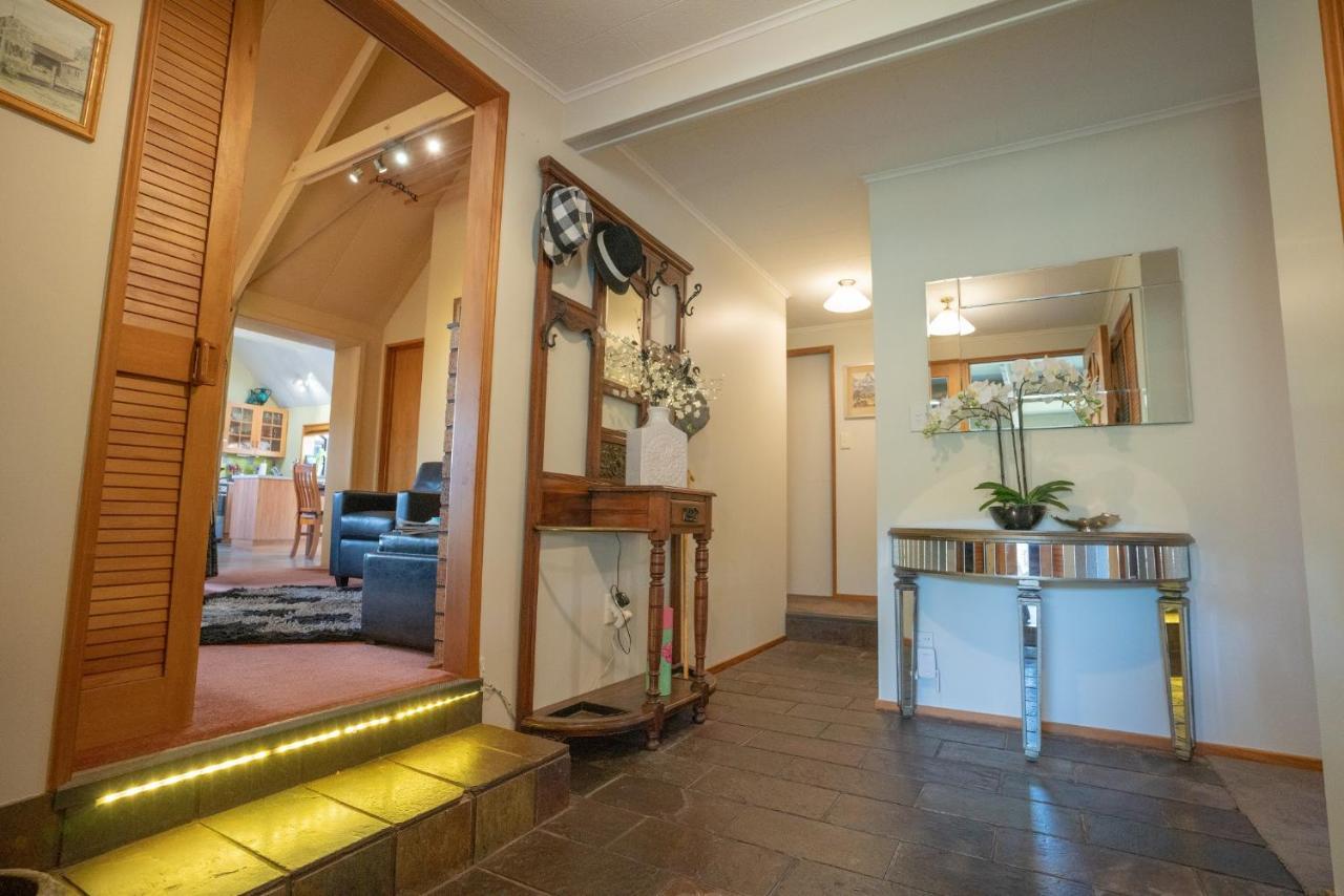 אגם טה אנאו Alpine Rock B&B מראה חיצוני תמונה