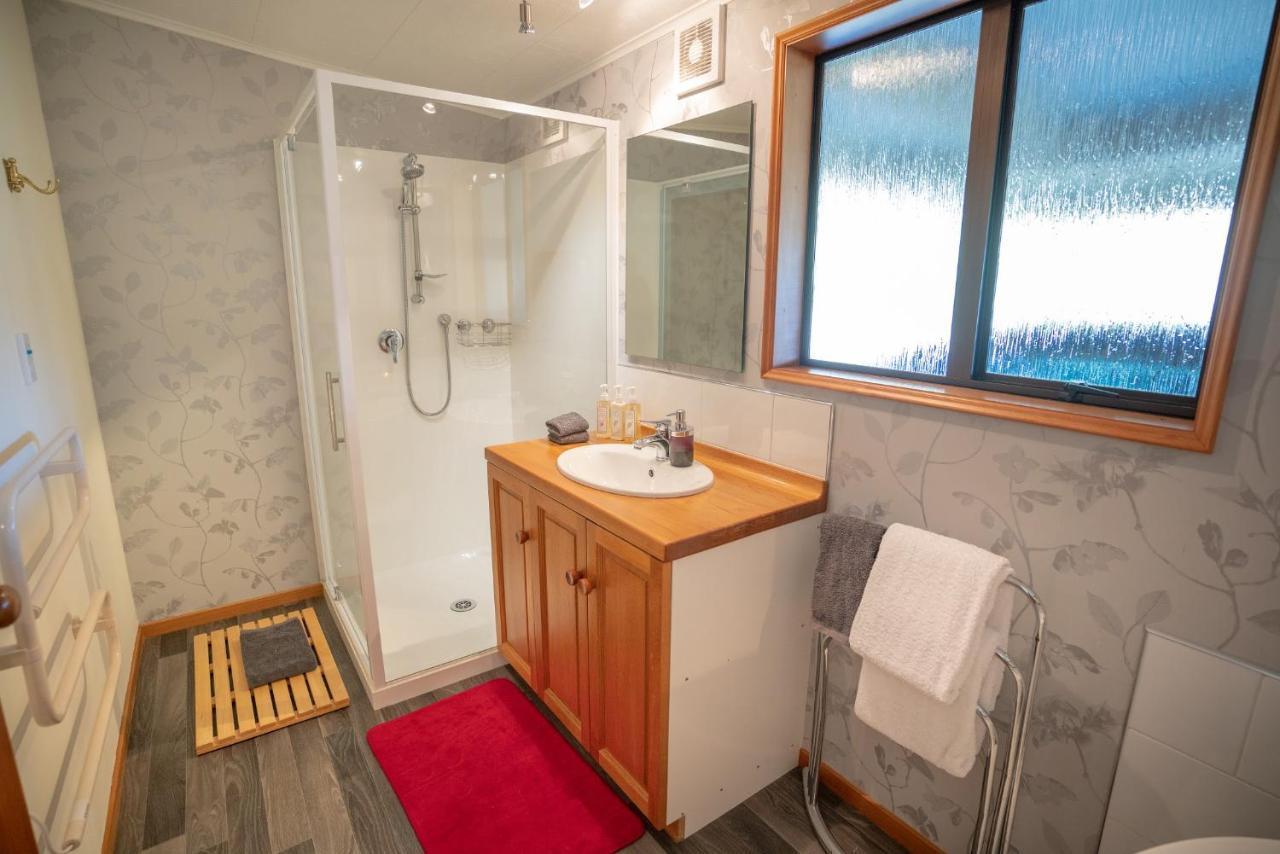 אגם טה אנאו Alpine Rock B&B מראה חיצוני תמונה