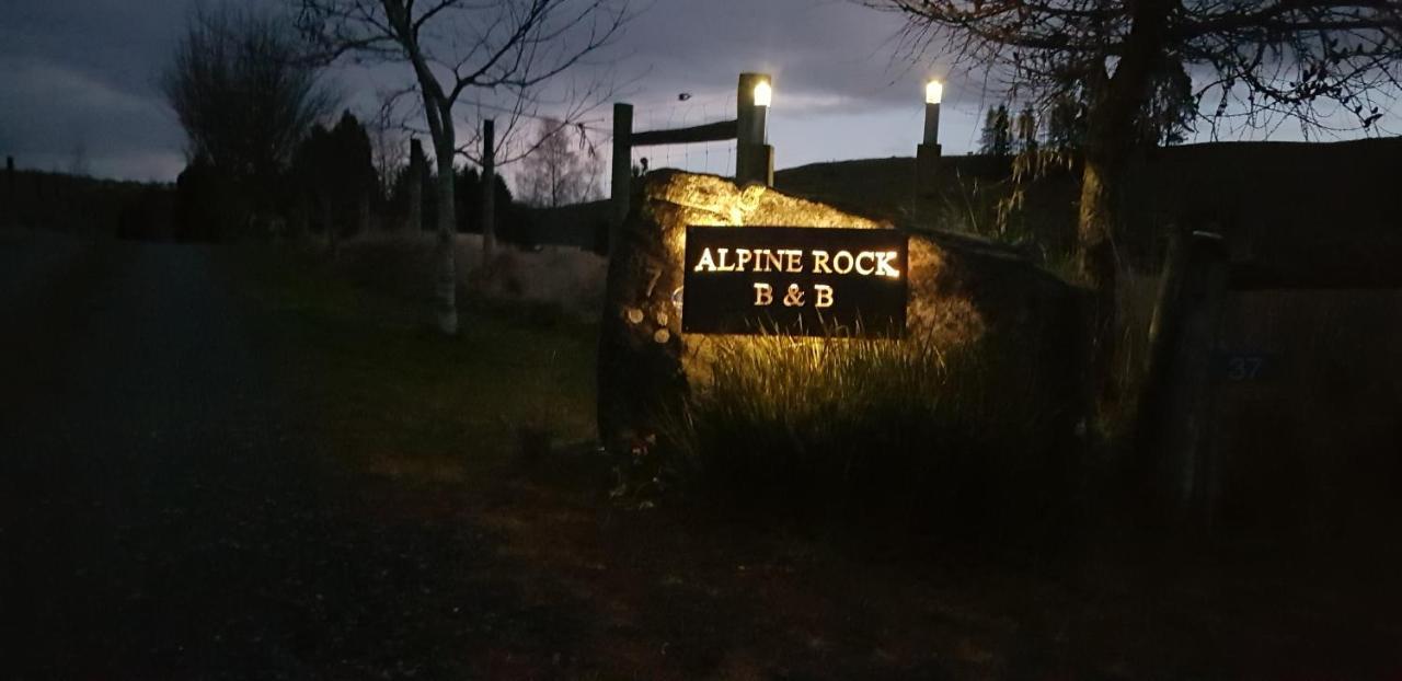 אגם טה אנאו Alpine Rock B&B מראה חיצוני תמונה
